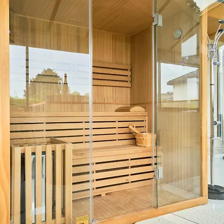 Arcadia - Piscine - - Sauna - Cinema - Jeux D'arcades - Jeux Video - Bassin Naturel - Jardin *