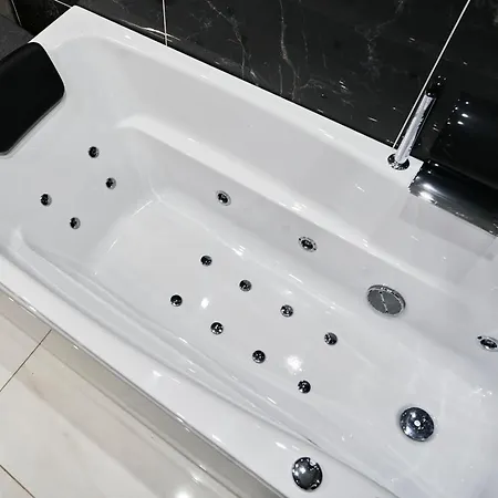 Arcadia - Piscine - - Sauna - Cinema - Jeux D'arcades - Jeux Video - Bassin Naturel - Jardin Villa