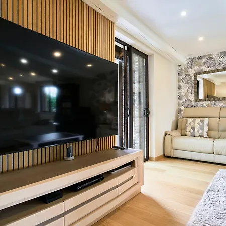 Villa Arcadia - Piscine - - Sauna - Cinema - Jeux D'arcades - Jeux Video - Bassin Naturel - Jardin